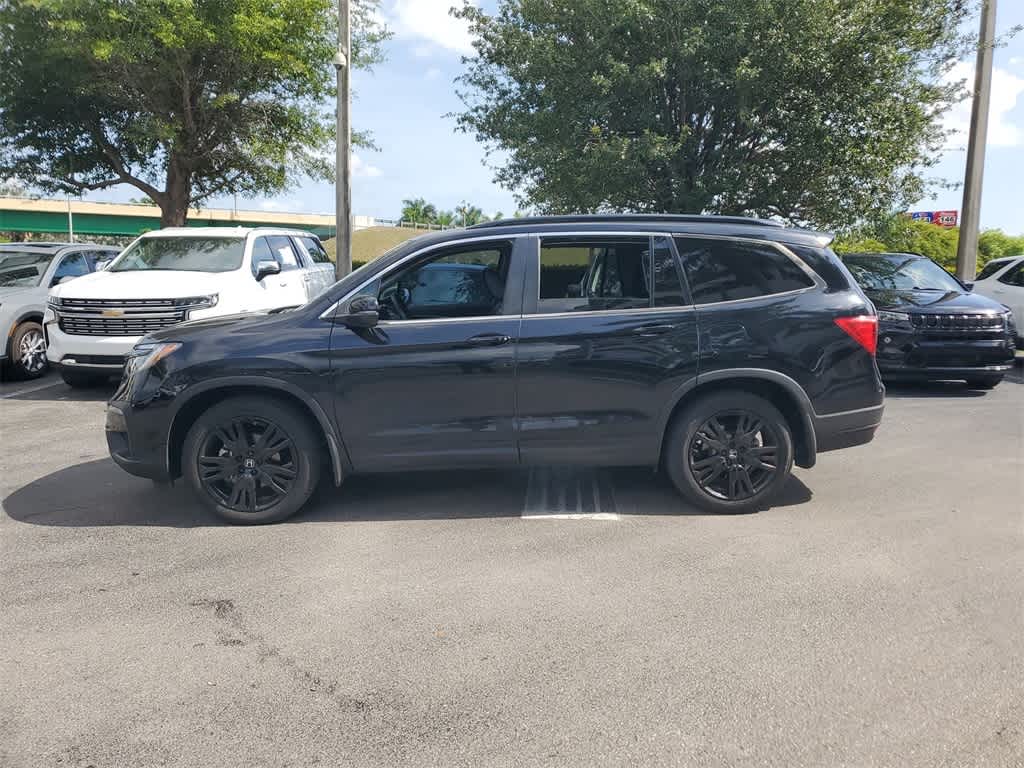Used 2022 Honda Pilot SE with VIN 5FNYF5H2XNB003288 for sale in Florida City, FL