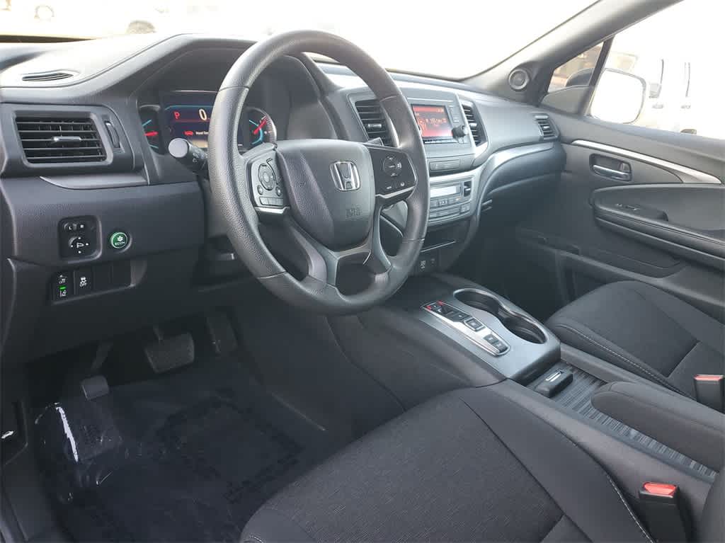 Used 2020 Honda Passport Sport with VIN 5FNYF7H27LB000230 for sale in Florida City, FL