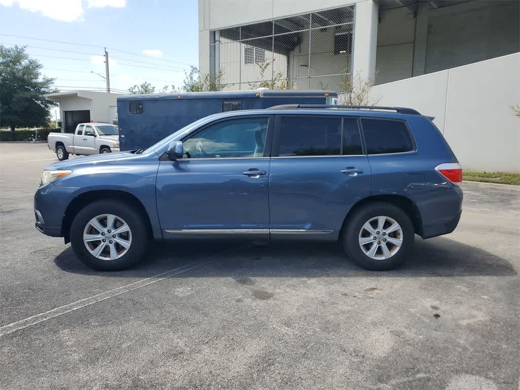 Used 2013 Toyota Highlander Plus with VIN 5TDZK3EHXDS137256 for sale in Florida City, FL