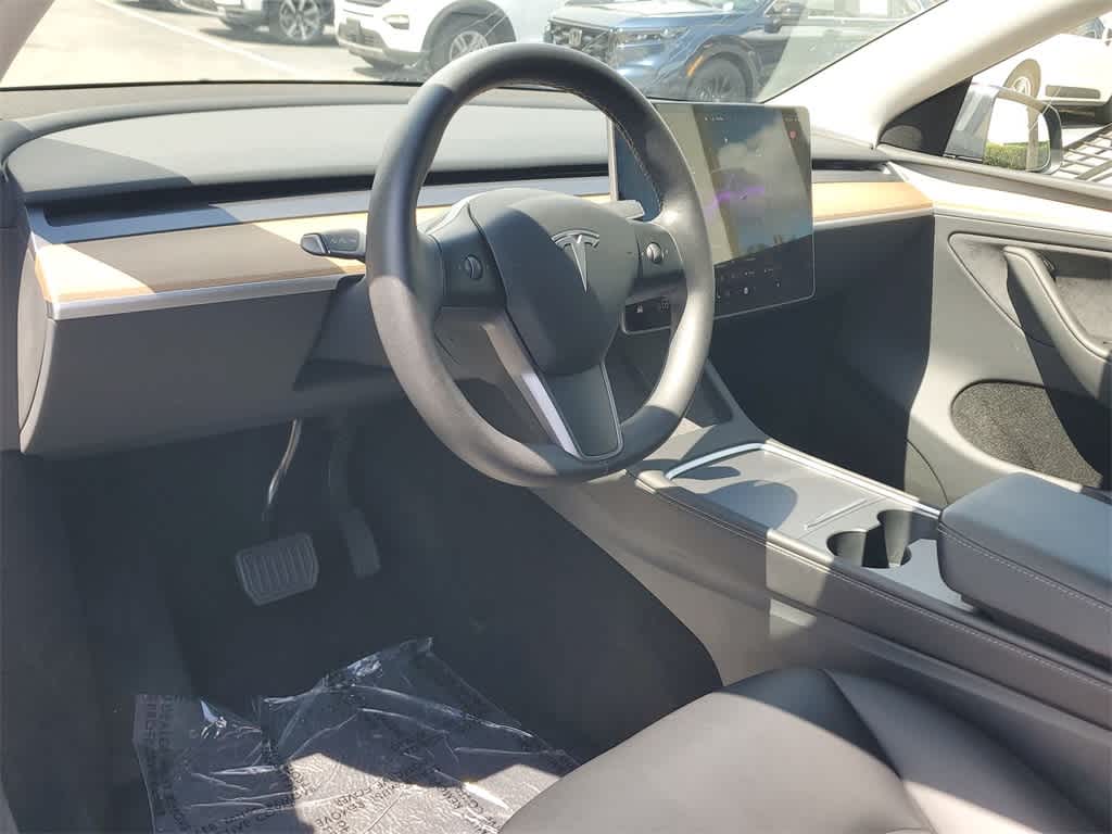 Used 2023 Tesla Model Y Long Range with VIN 7SAYGDEE1PA135610 for sale in Florida City, FL