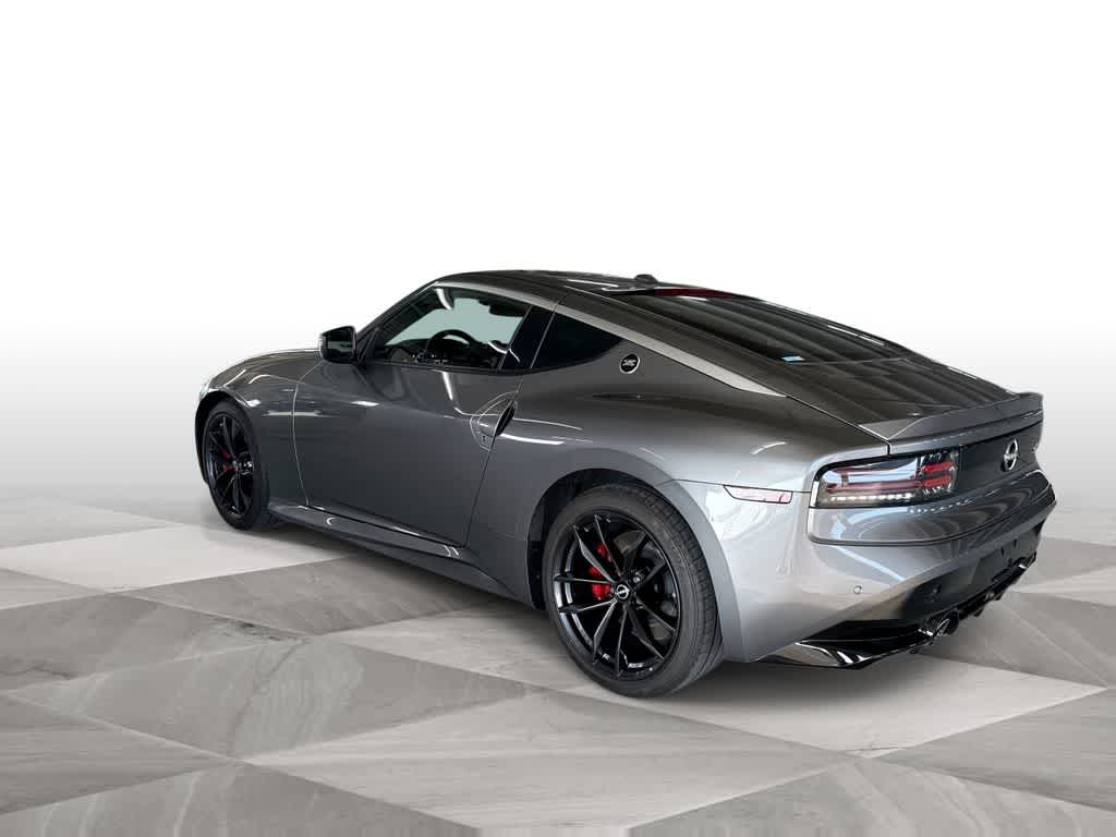 Used Gun Metallic 2025 Nissan Performance for Sale in Florida City