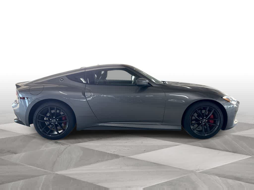 Used Gun Metallic 2025 Nissan Z Performance for Sale in Florida