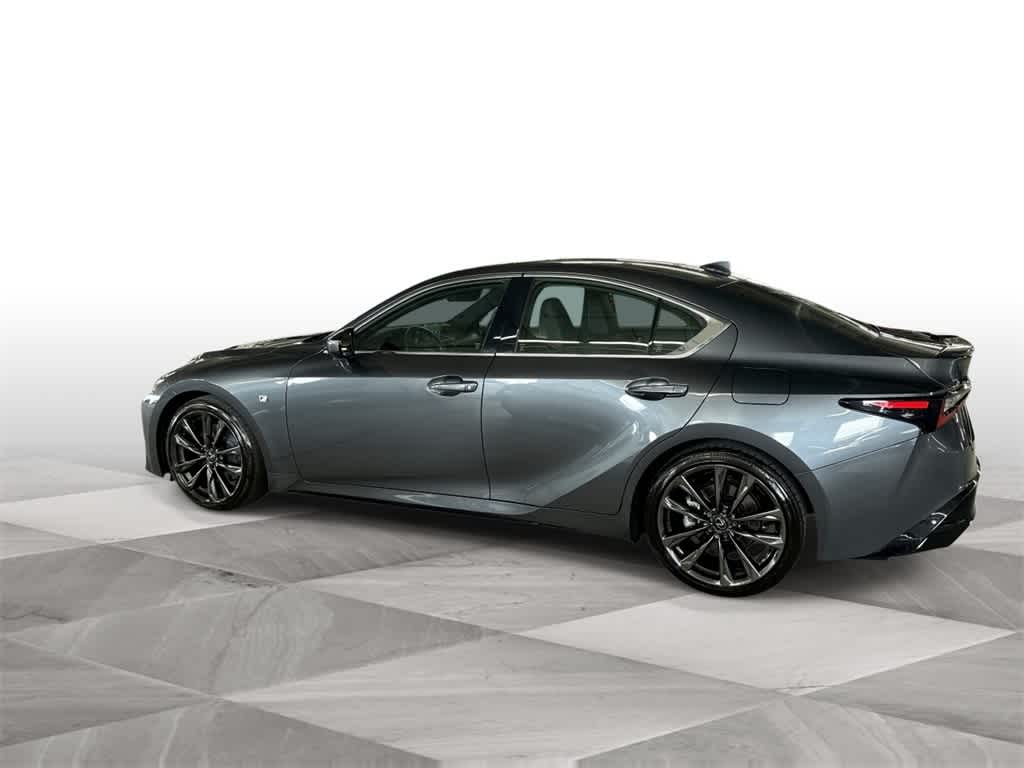 2024 Lexus IS 350 F SPORT photo 4