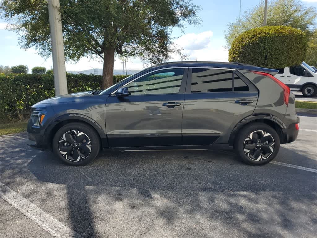 Used 2024 Kia Niro Wind with VIN KNDCR3L12R5094505 for sale in Florida City, FL