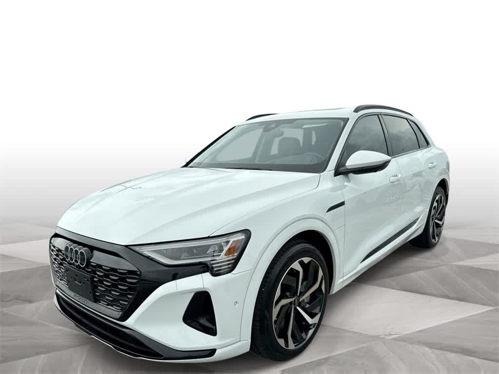 2024 Audi Q8 e-tron Prestige