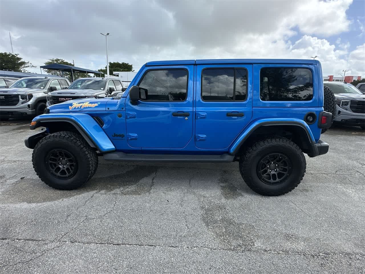 2023 Jeep Wrangler Sport 8