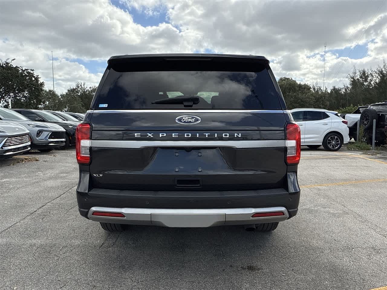 2023 Ford Expedition XLT 5