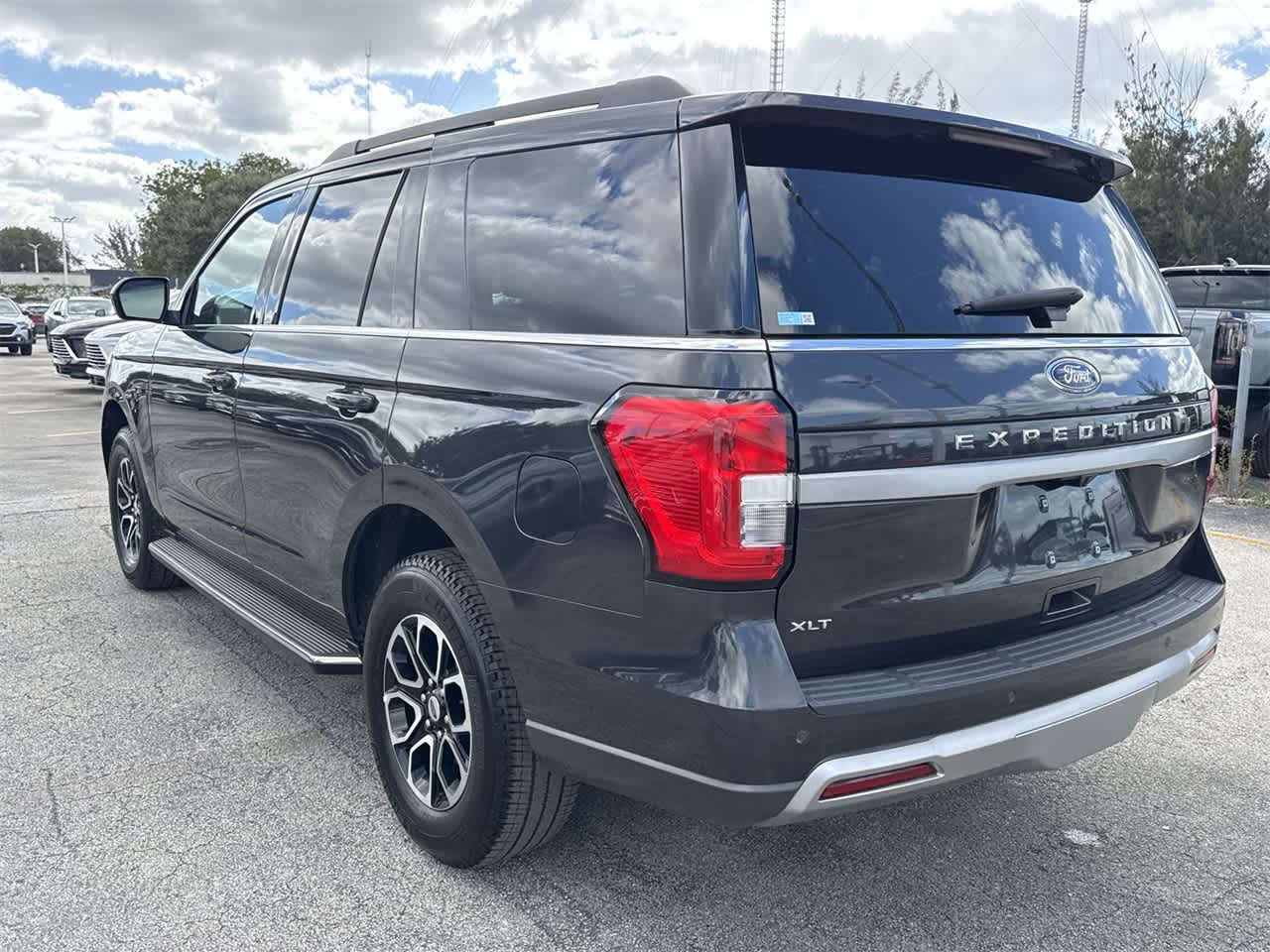 2023 Ford Expedition XLT 7