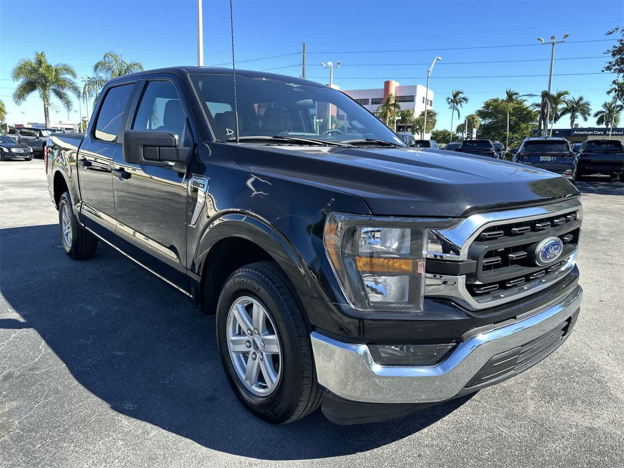 2023 Ford F-150 XLT 2WD SuperCrew 5.5 Box 3