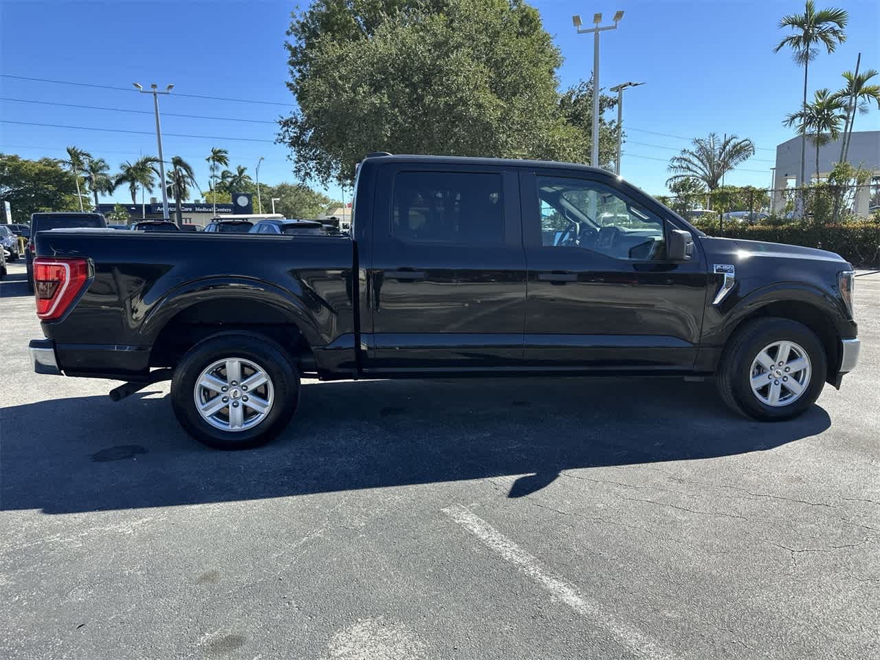 2023 Ford F-150 XLT 2WD SuperCrew 5.5 Box 4