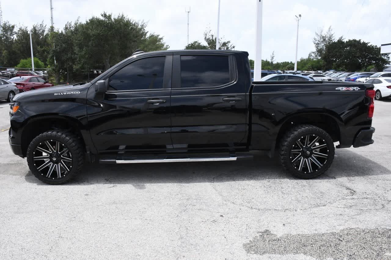 2022 Chevrolet Silverado 1500 Custom 4WD Crew Cab 147 3