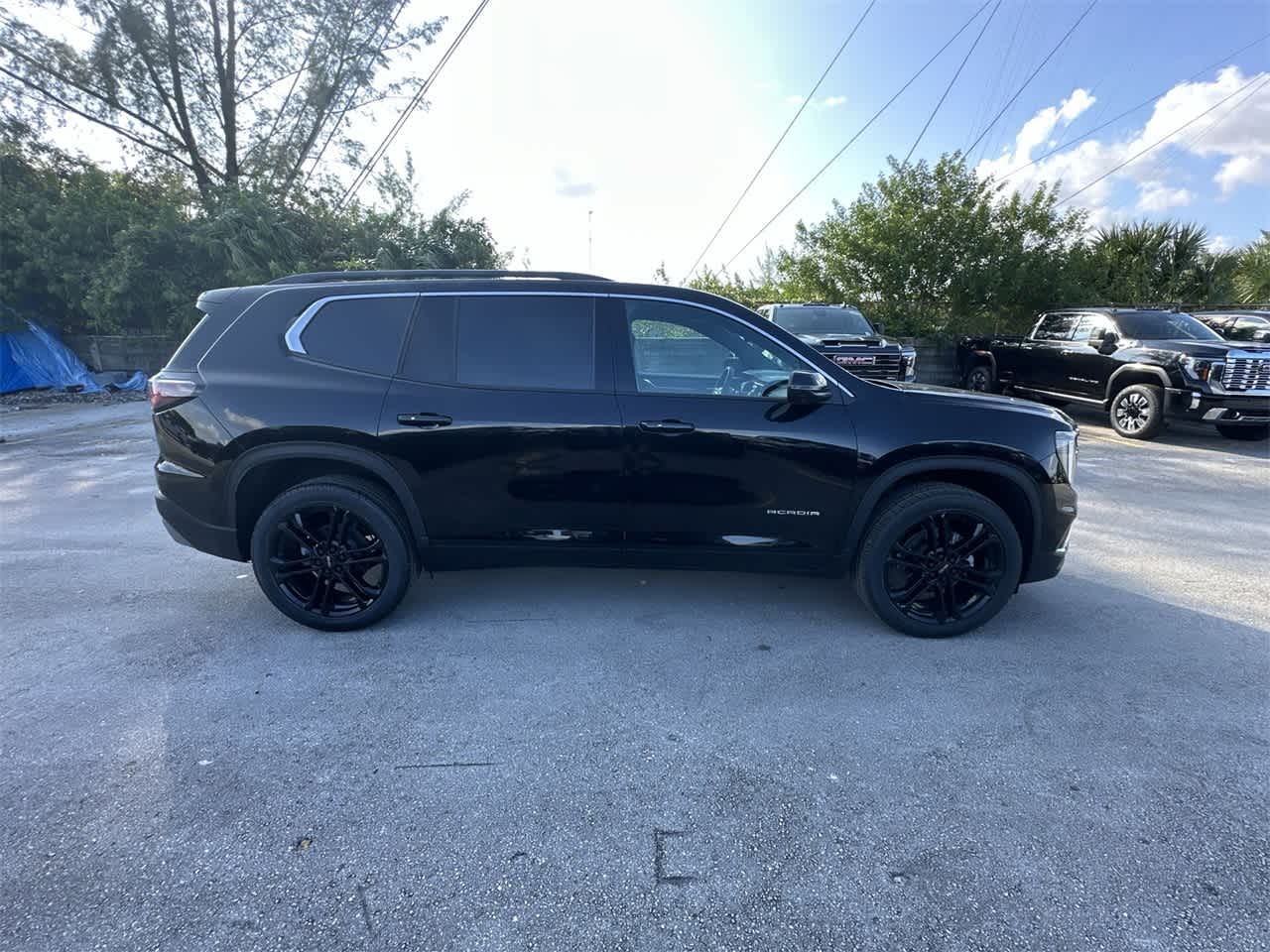 2024 GMC Acadia FWD Elevation 4