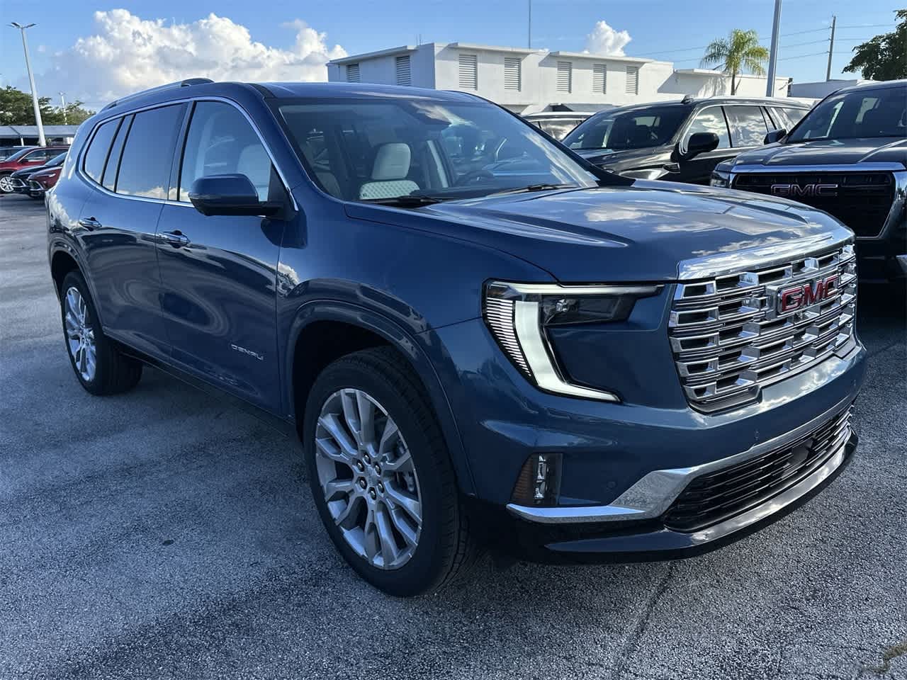 2024 GMC Acadia FWD Denali 3