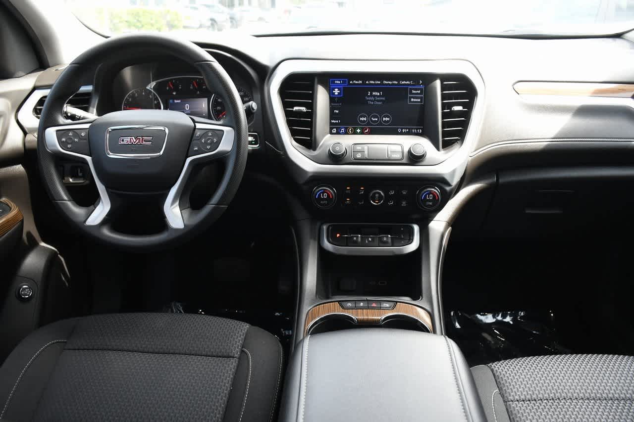 2022 GMC Acadia SLE 11