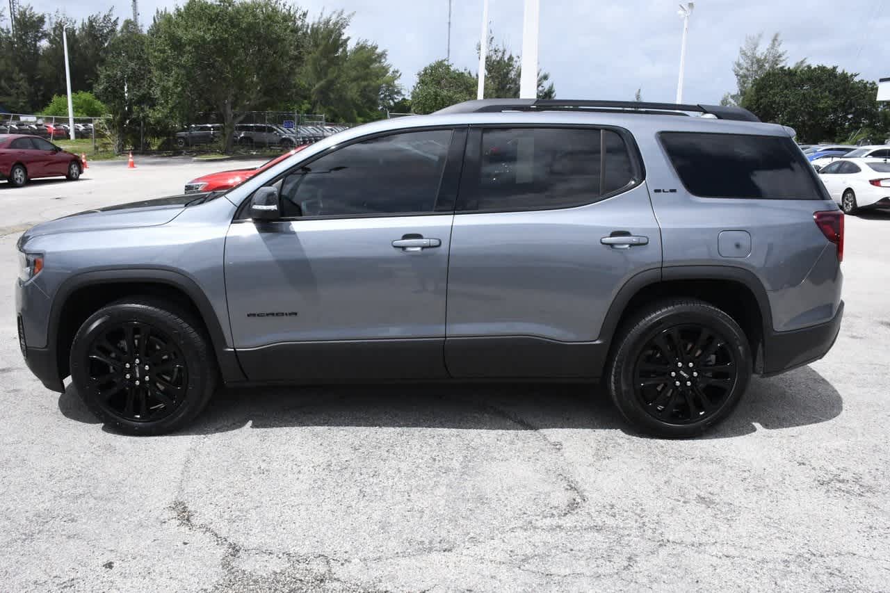 2022 GMC Acadia SLE 3