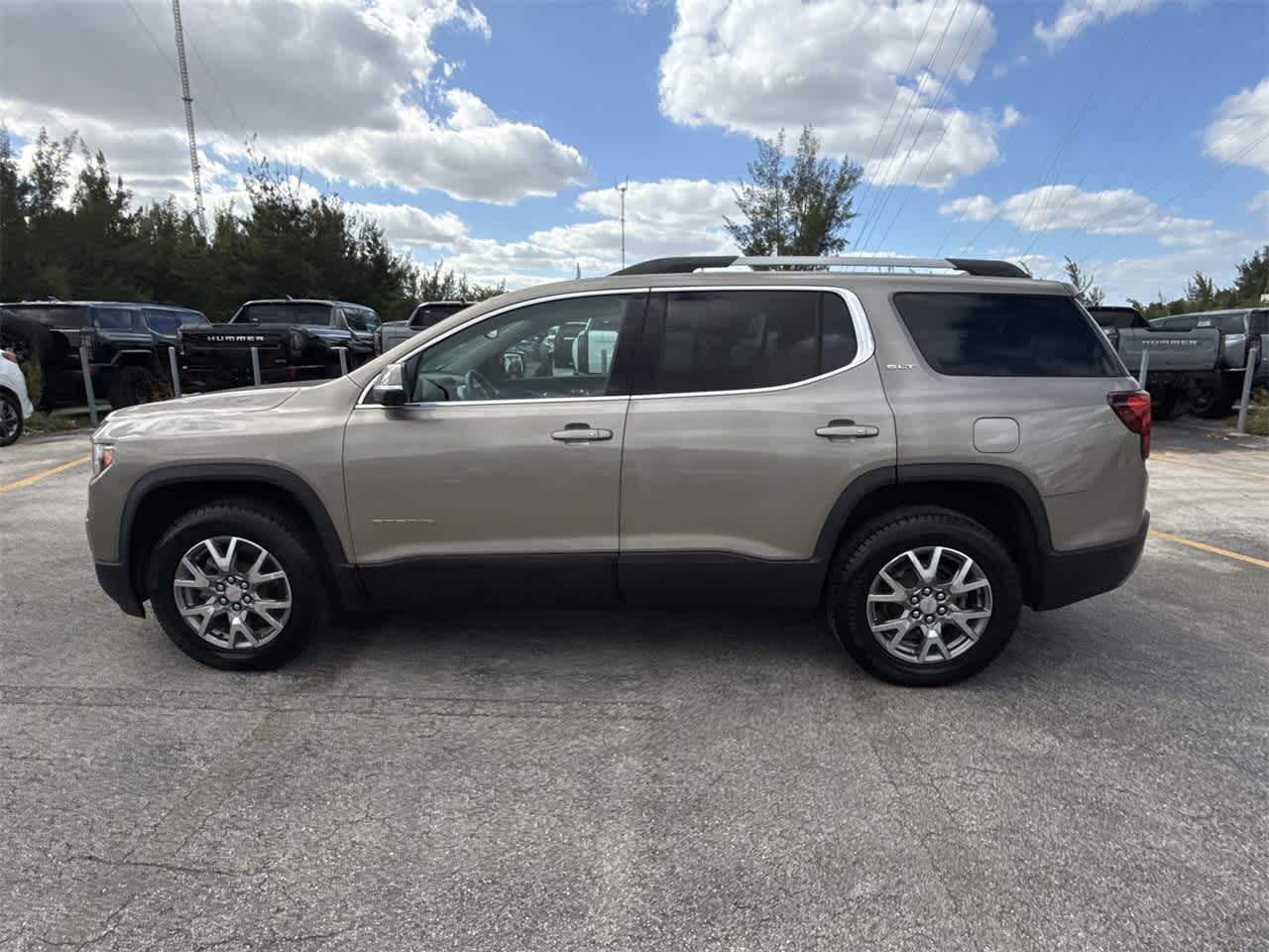 2022 GMC Acadia SLT 8