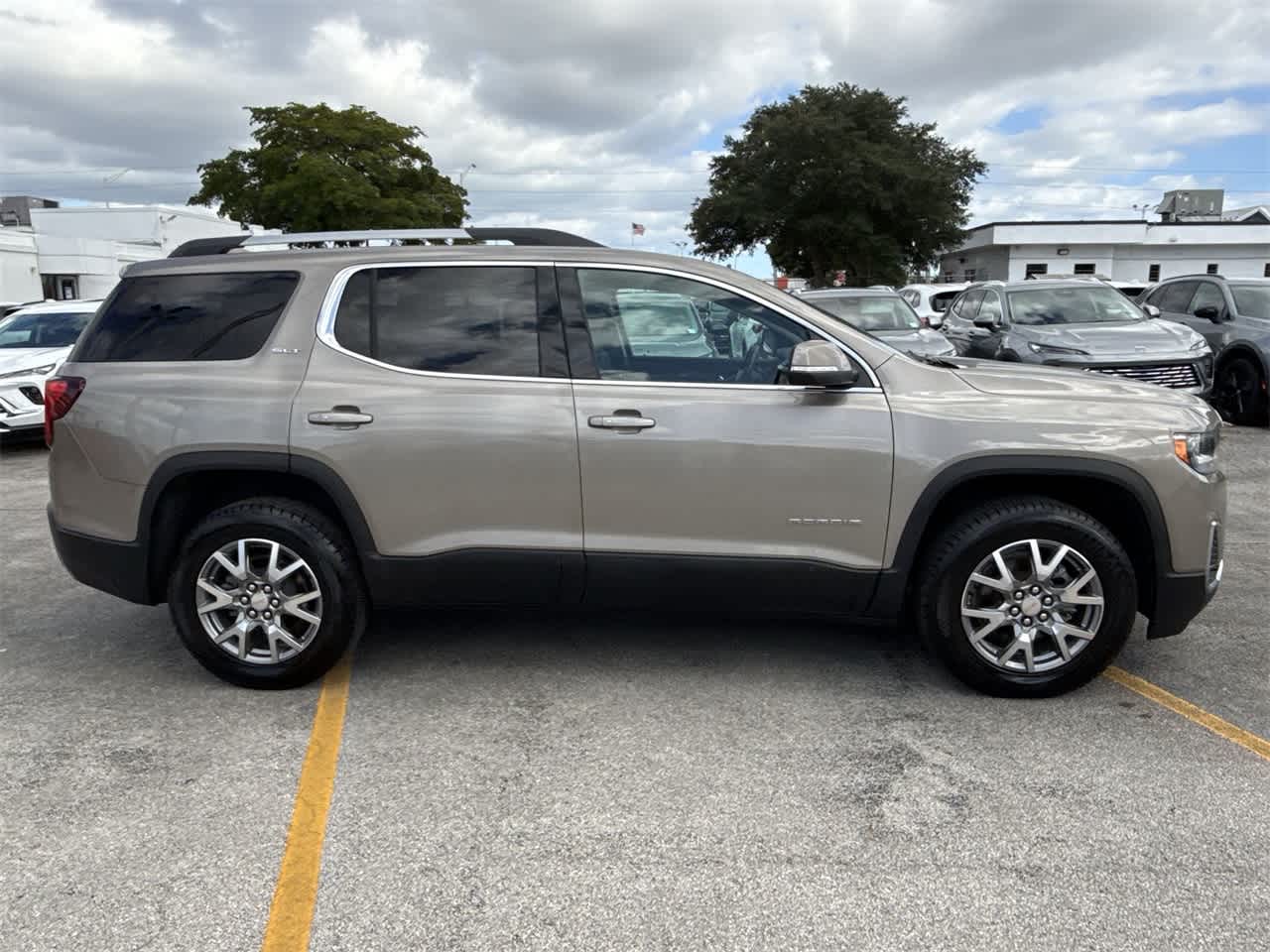 2022 GMC Acadia SLT 4