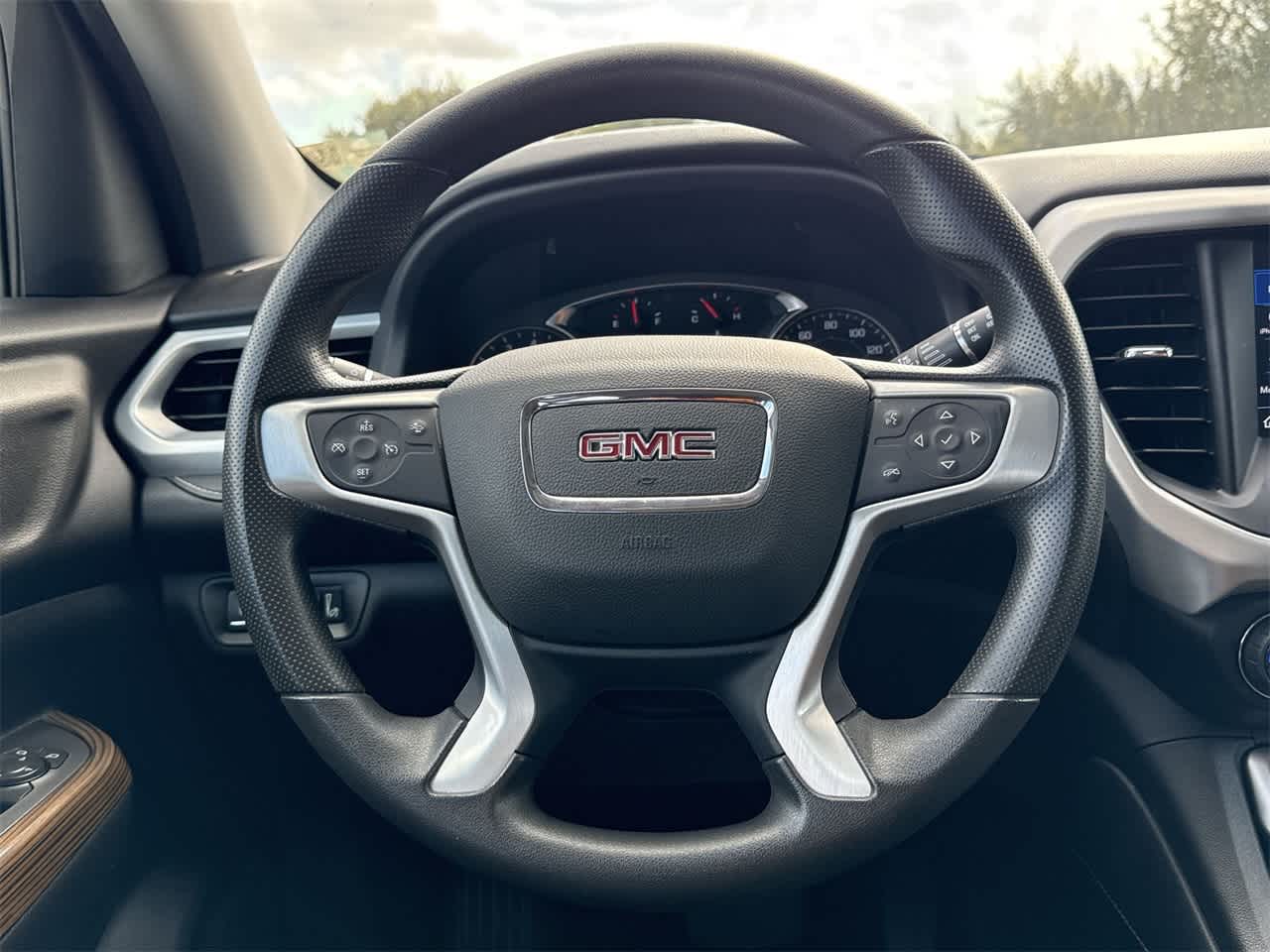 2022 GMC Acadia SLE 13