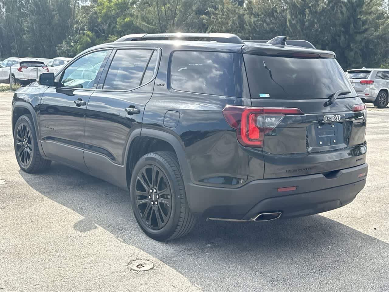 2022 GMC Acadia SLT 7