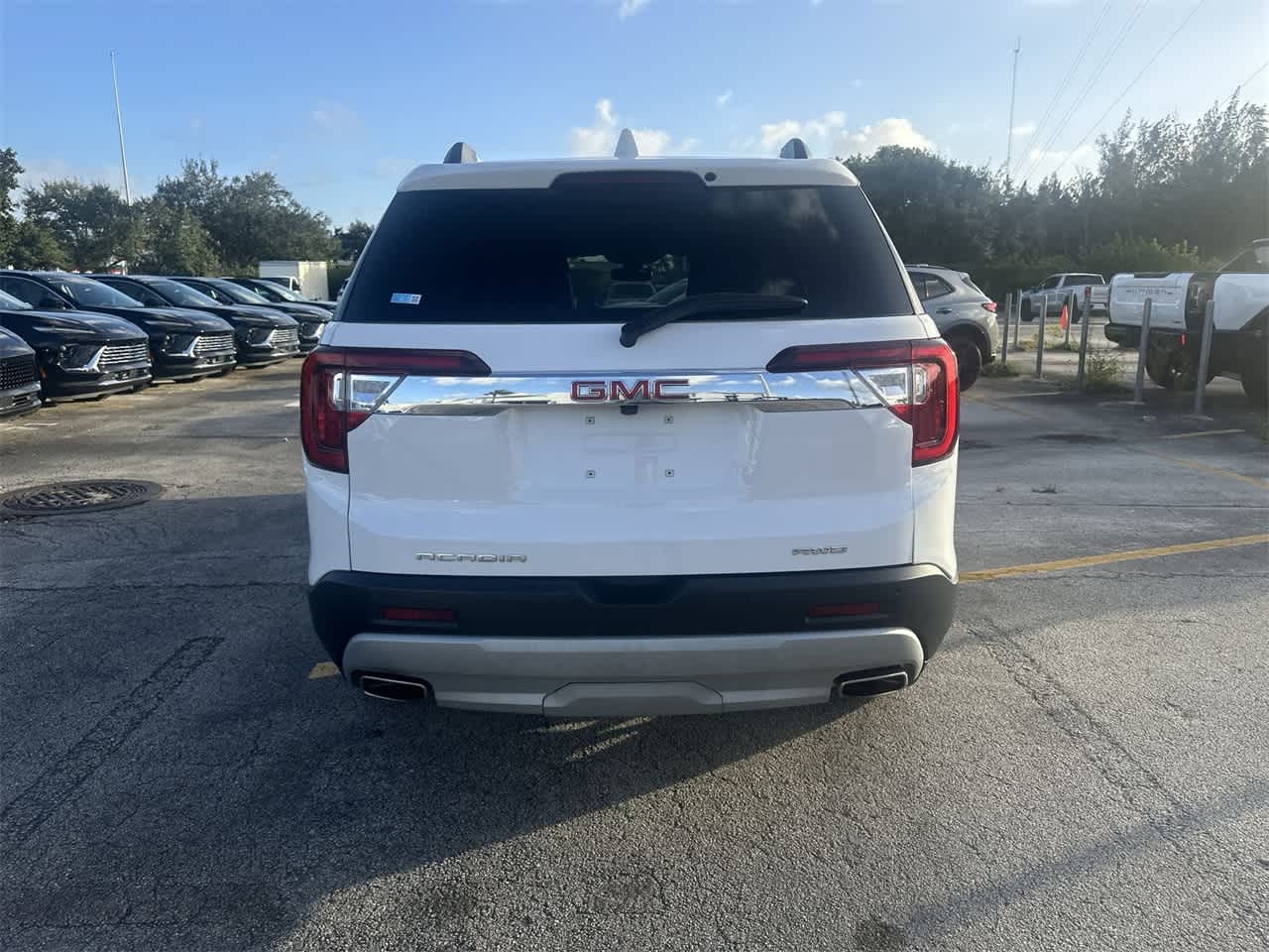 2023 GMC Acadia SLT 5