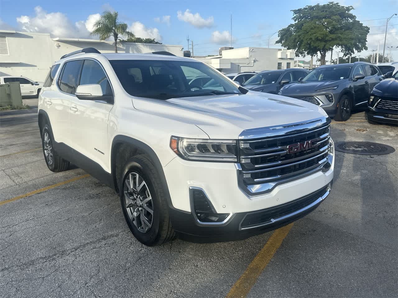 2023 GMC Acadia SLT 3