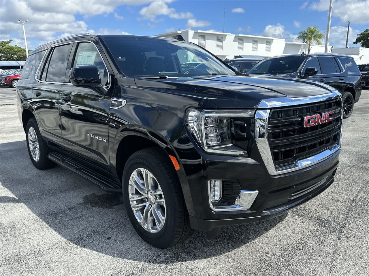 2024 GMC Yukon SLE 3