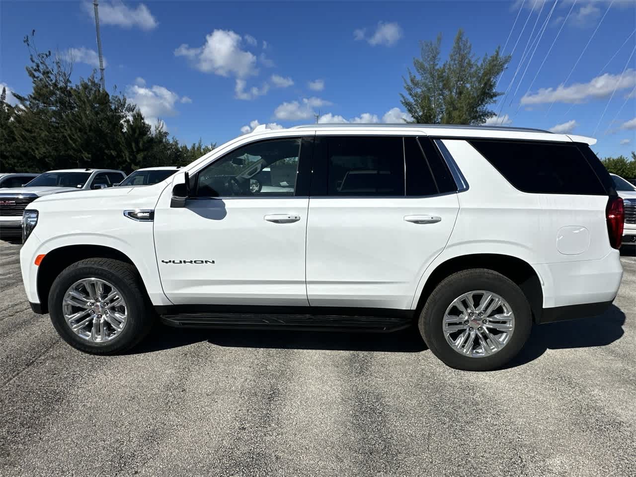 2024 GMC Yukon SLE 14