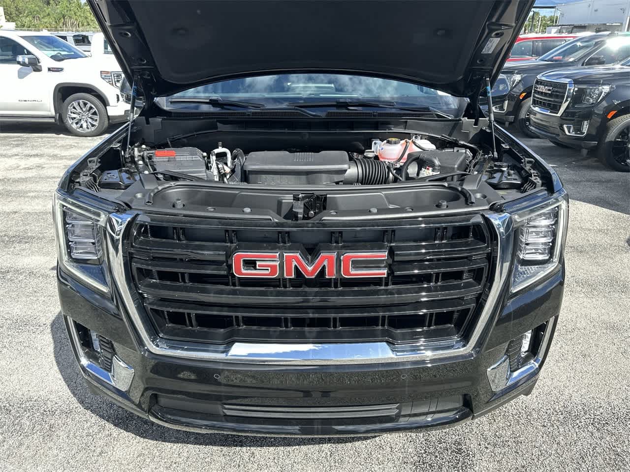 2024 GMC Yukon SLE 10