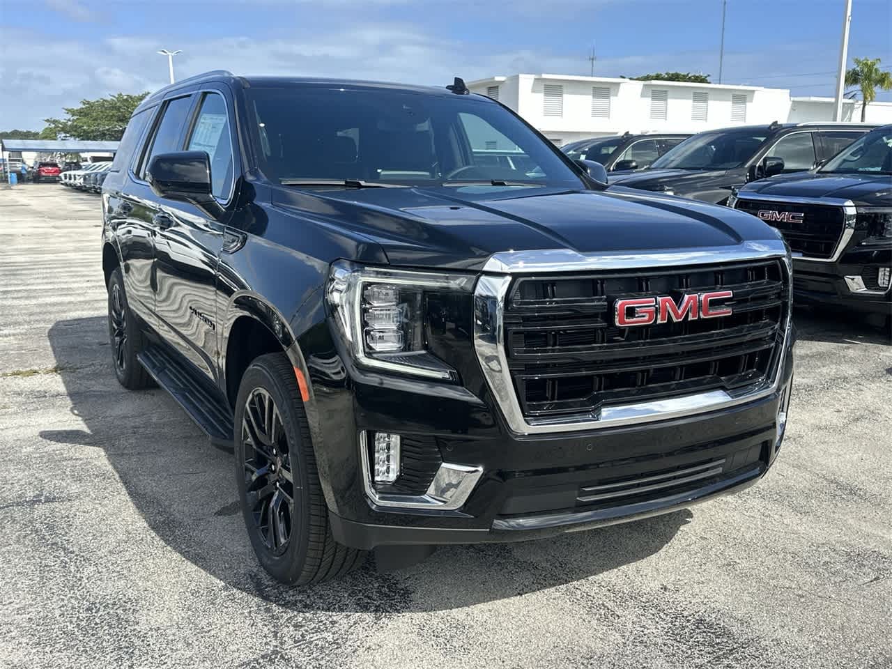 2024 GMC Yukon SLE 3