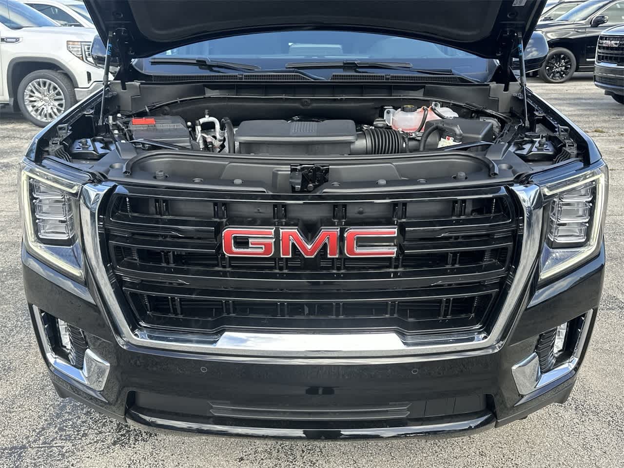 2024 GMC Yukon SLE 10