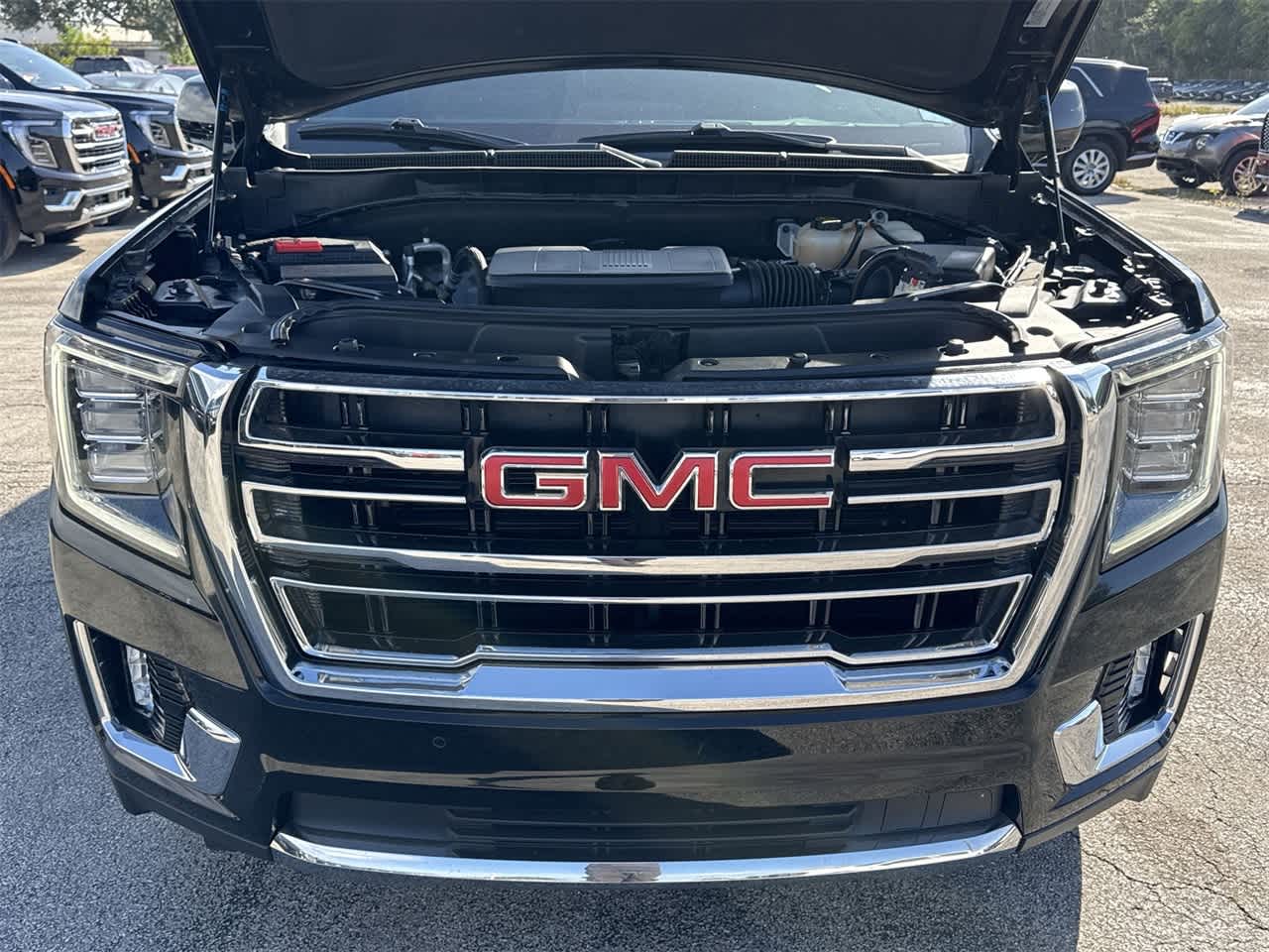 2022 GMC Yukon SLT 16