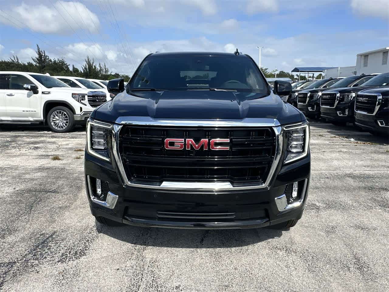 2024 GMC Yukon XL SLE 2