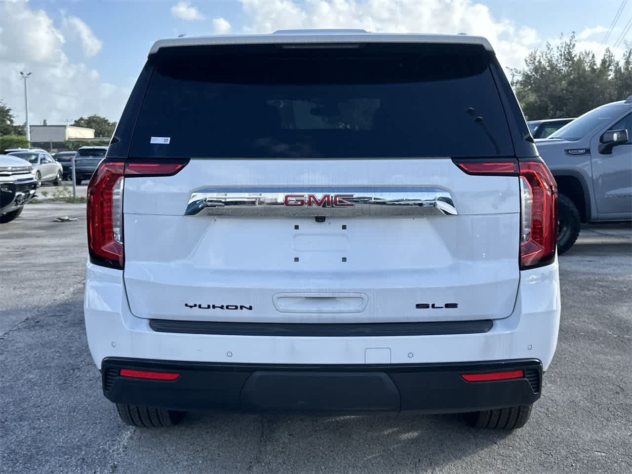 2024 GMC Yukon XL SLE 5