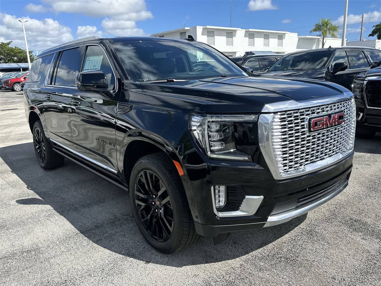 2024 GMC Yukon XL Denali 3