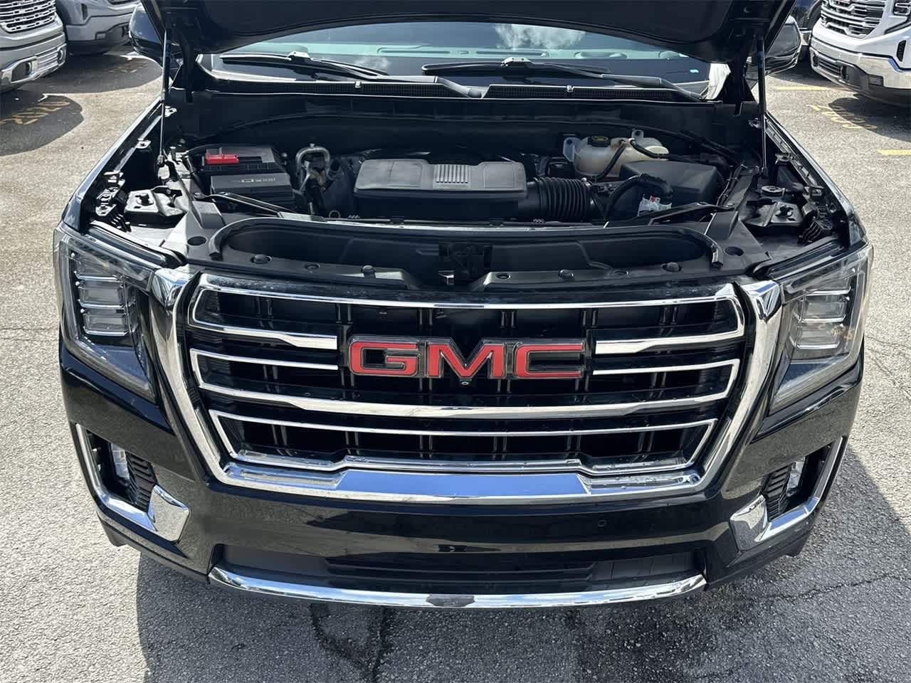 2022 GMC Yukon SLT 10