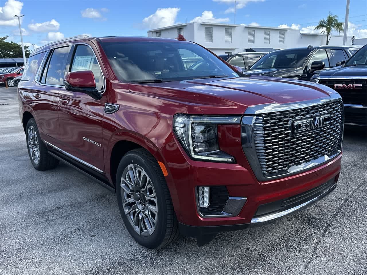 2024 GMC Yukon Denali Ultimate 3