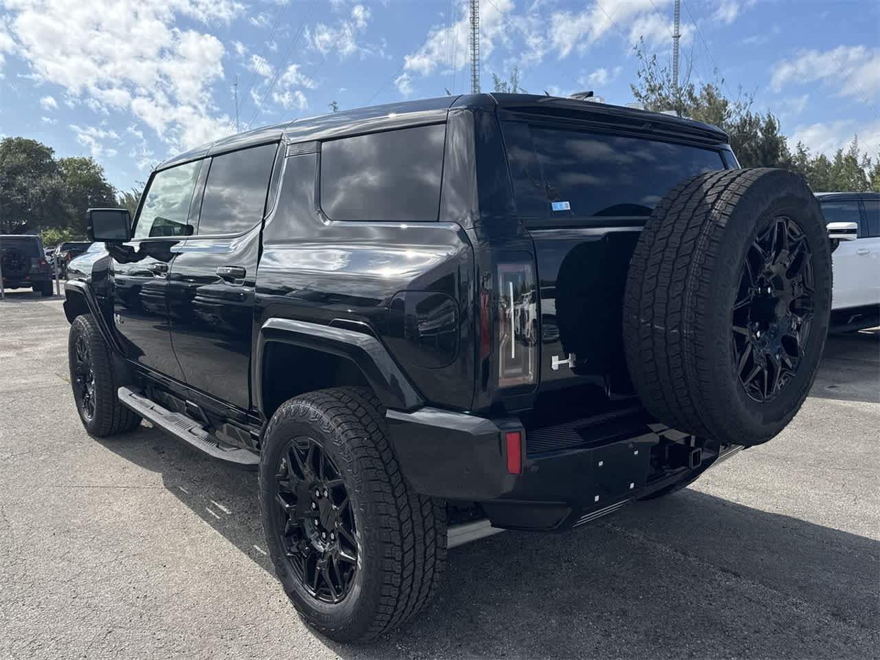 2025 GMC HUMMER EV 2X 13