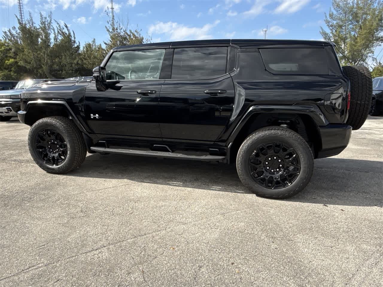 2025 GMC HUMMER EV 2X 14