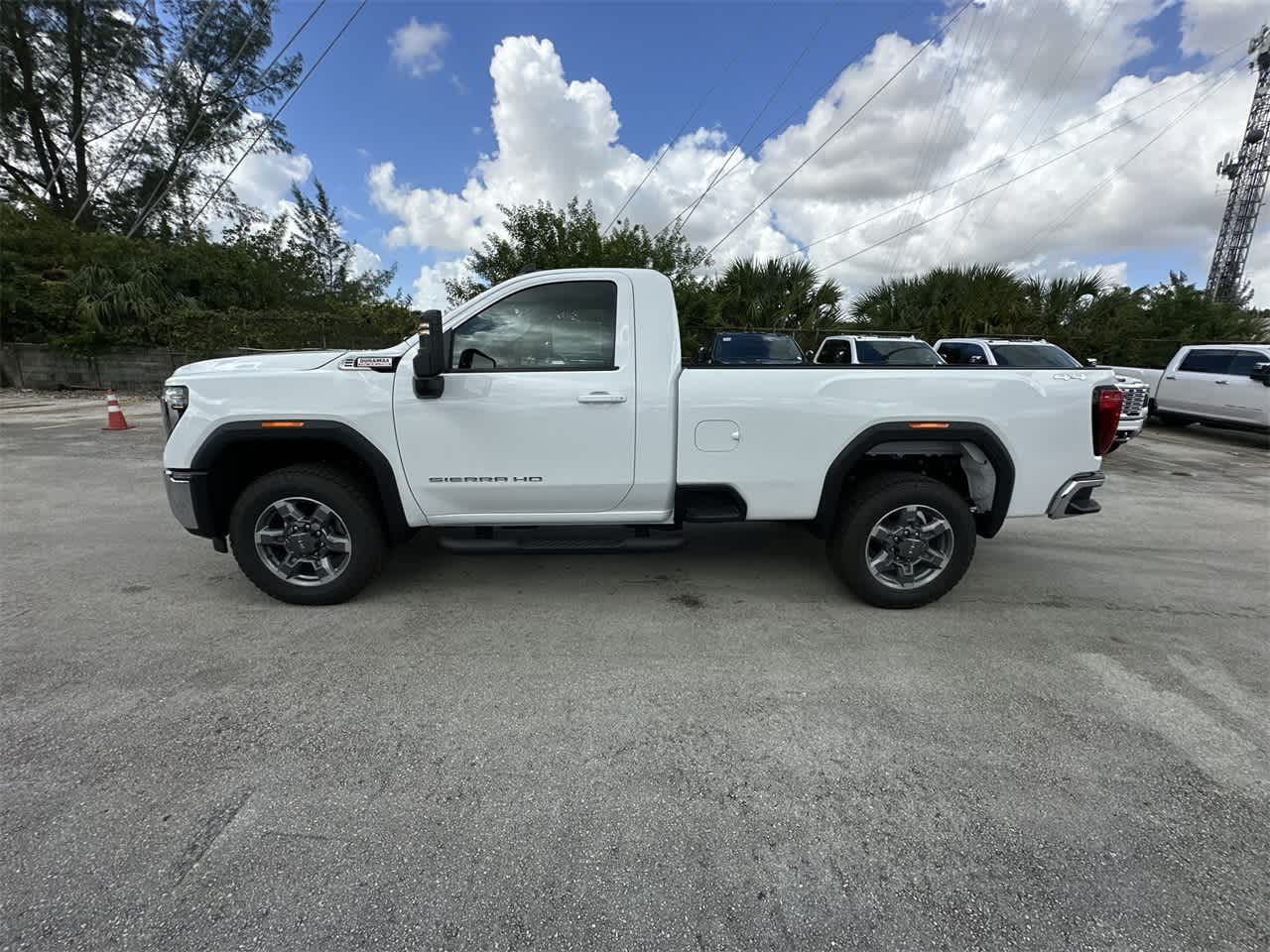 2025 GMC Sierra 2500HD SLE 4WD Reg Cab 142 14