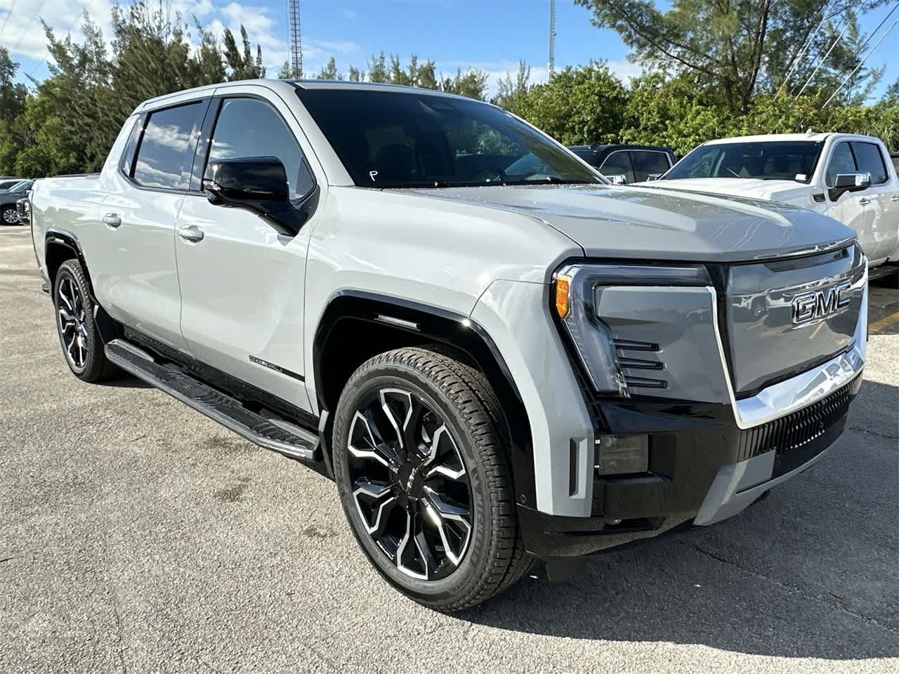 2024 GMC Sierra EV Denali Edition 1 e4WD Crew Cab 3