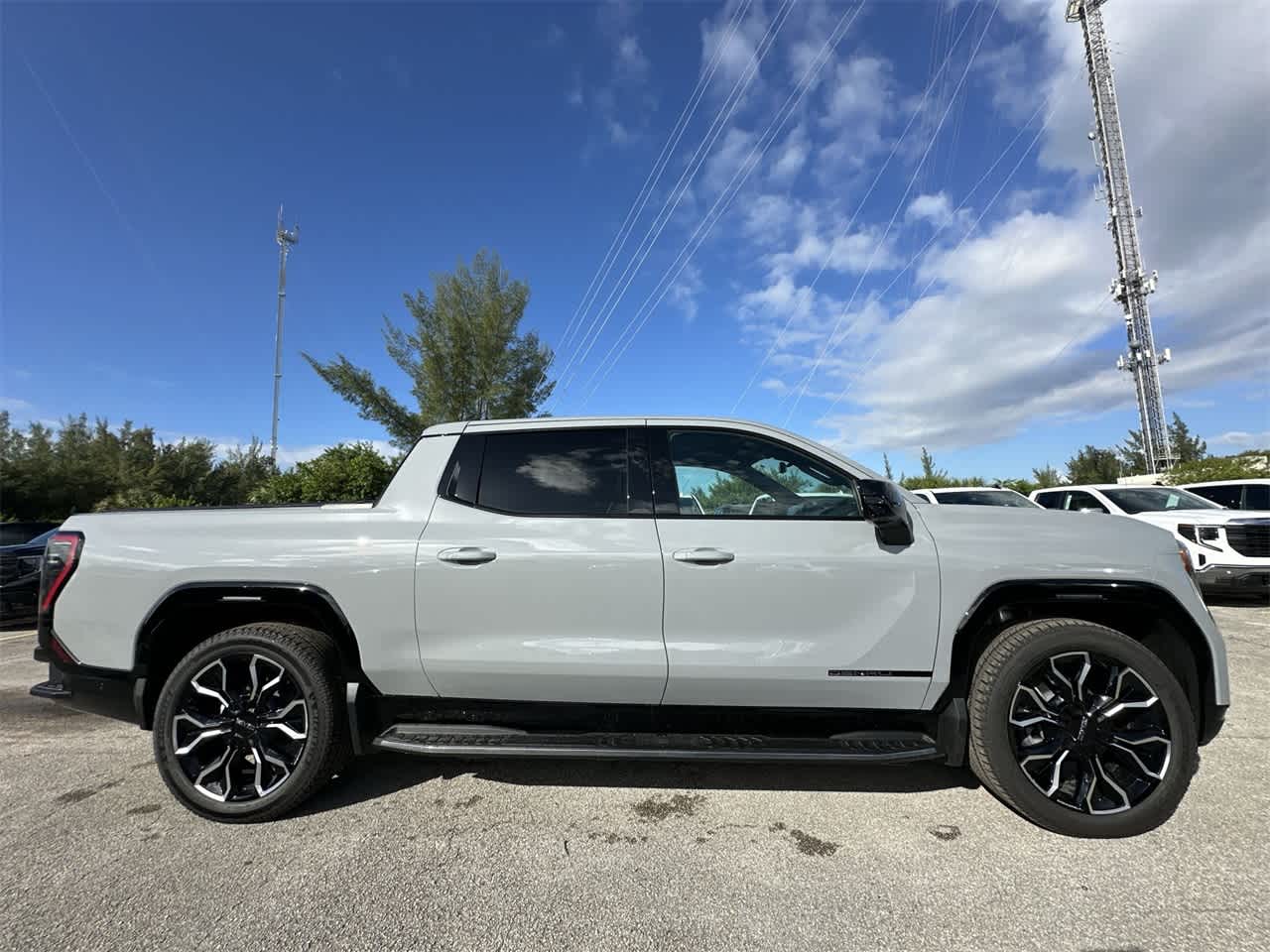 2024 GMC Sierra EV Denali Edition 1 e4WD Crew Cab 4