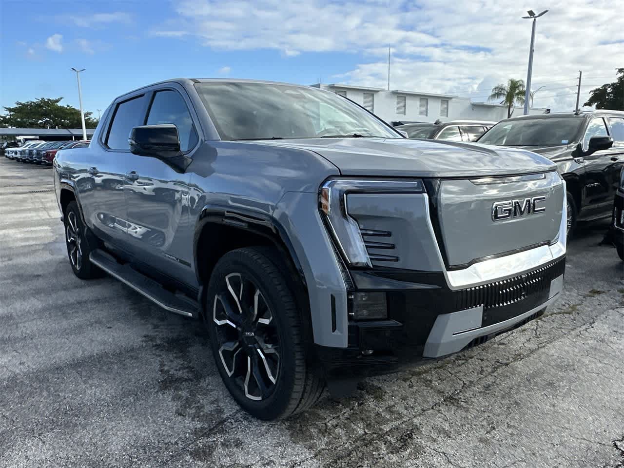 2024 GMC Sierra EV Denali Edition 1 e4WD Crew Cab 3