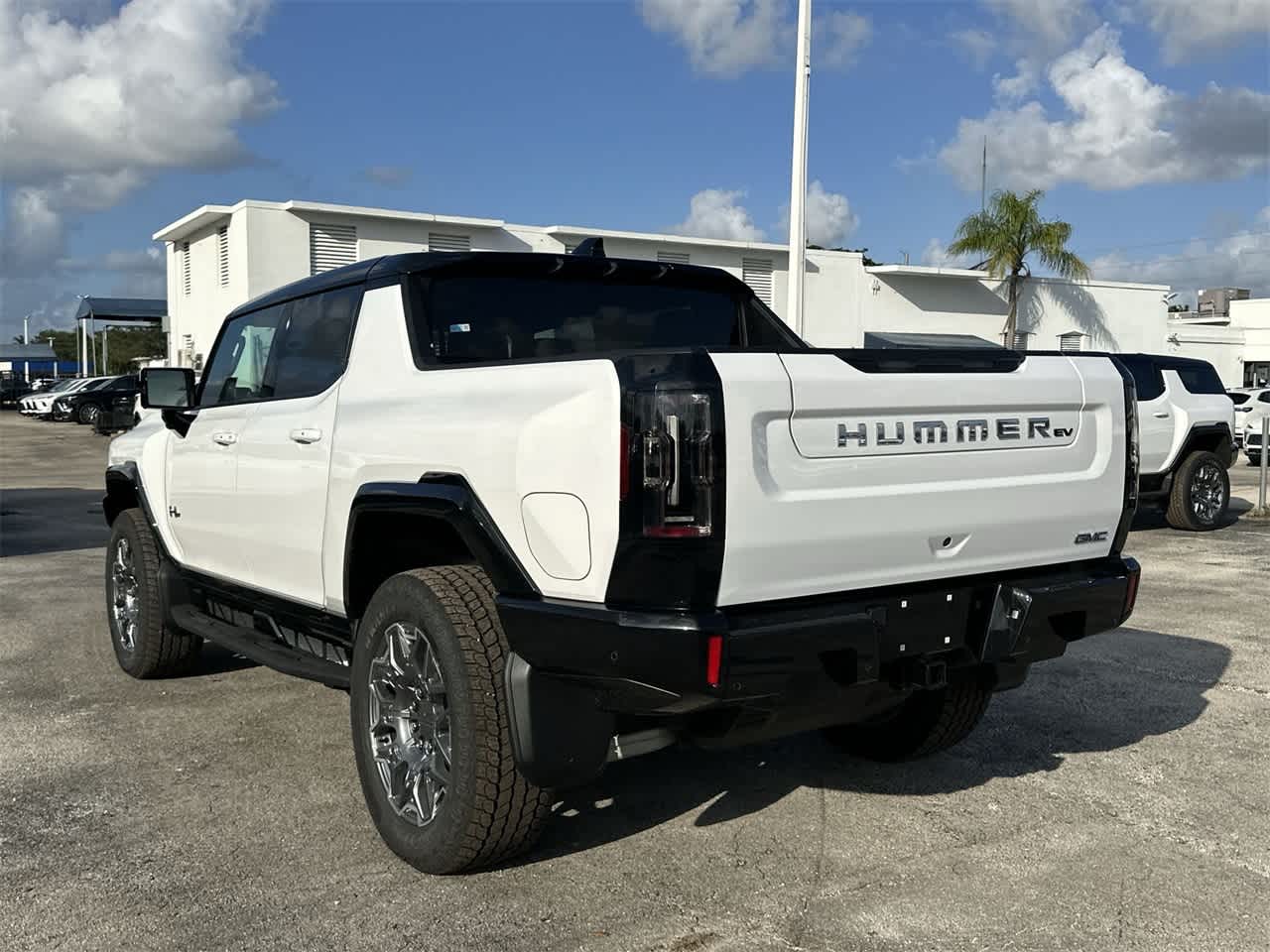 2025 GMC HUMMER EV Pickup 3X e4WD Crew Cab 7