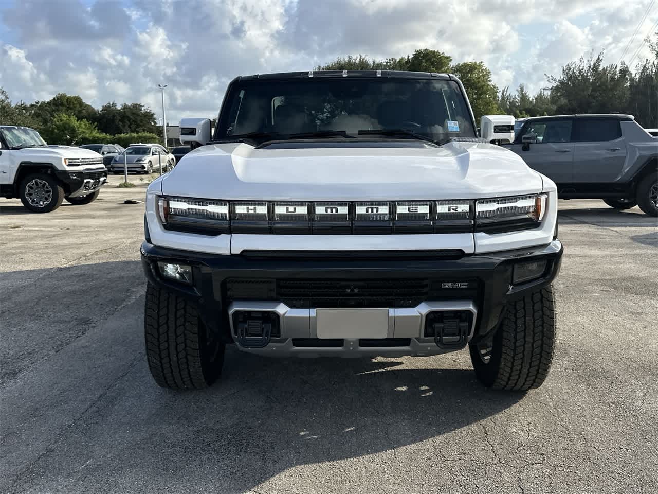 2025 GMC HUMMER EV Pickup 3X e4WD Crew Cab 2