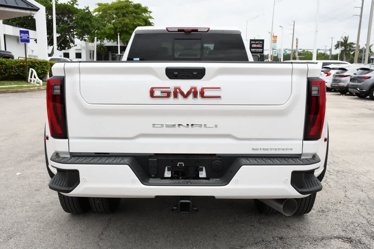 2024 GMC Sierra 3500HD Denali 4WD Crew Cab 172 4