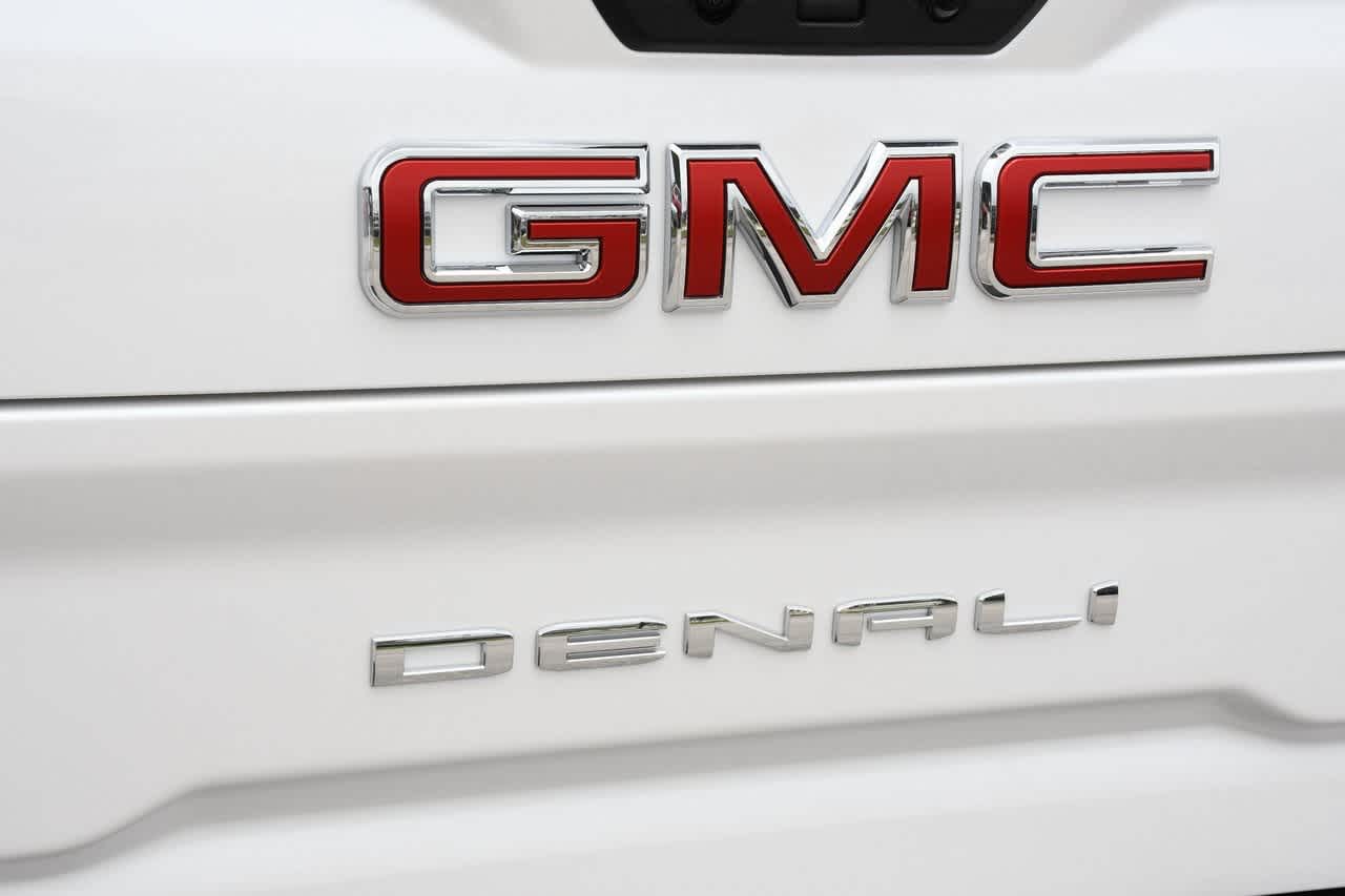 2024 GMC Sierra 3500HD Denali 4WD Crew Cab 172 7