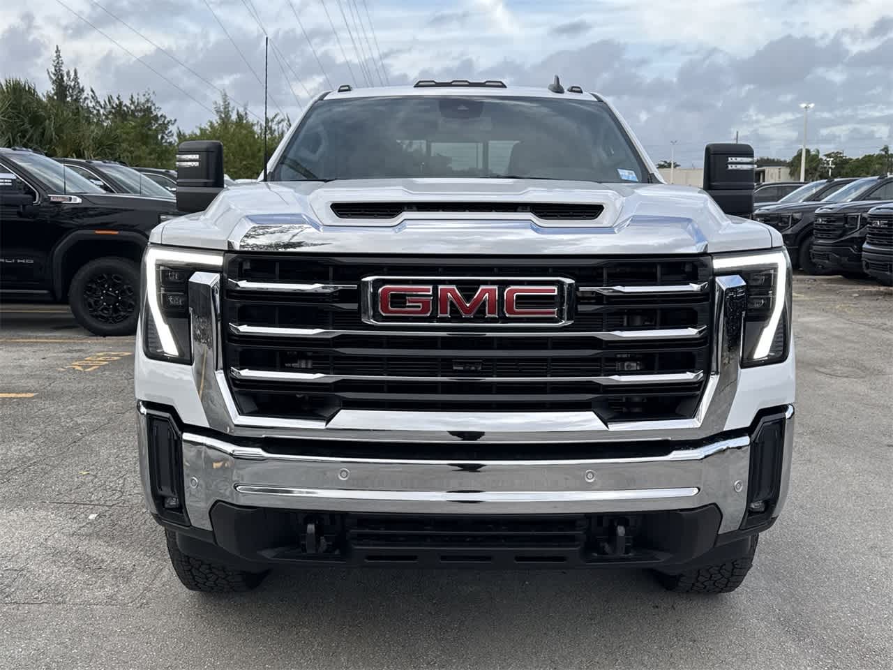 2025 GMC Sierra 2500HD SLE 4WD Crew Cab 159 2