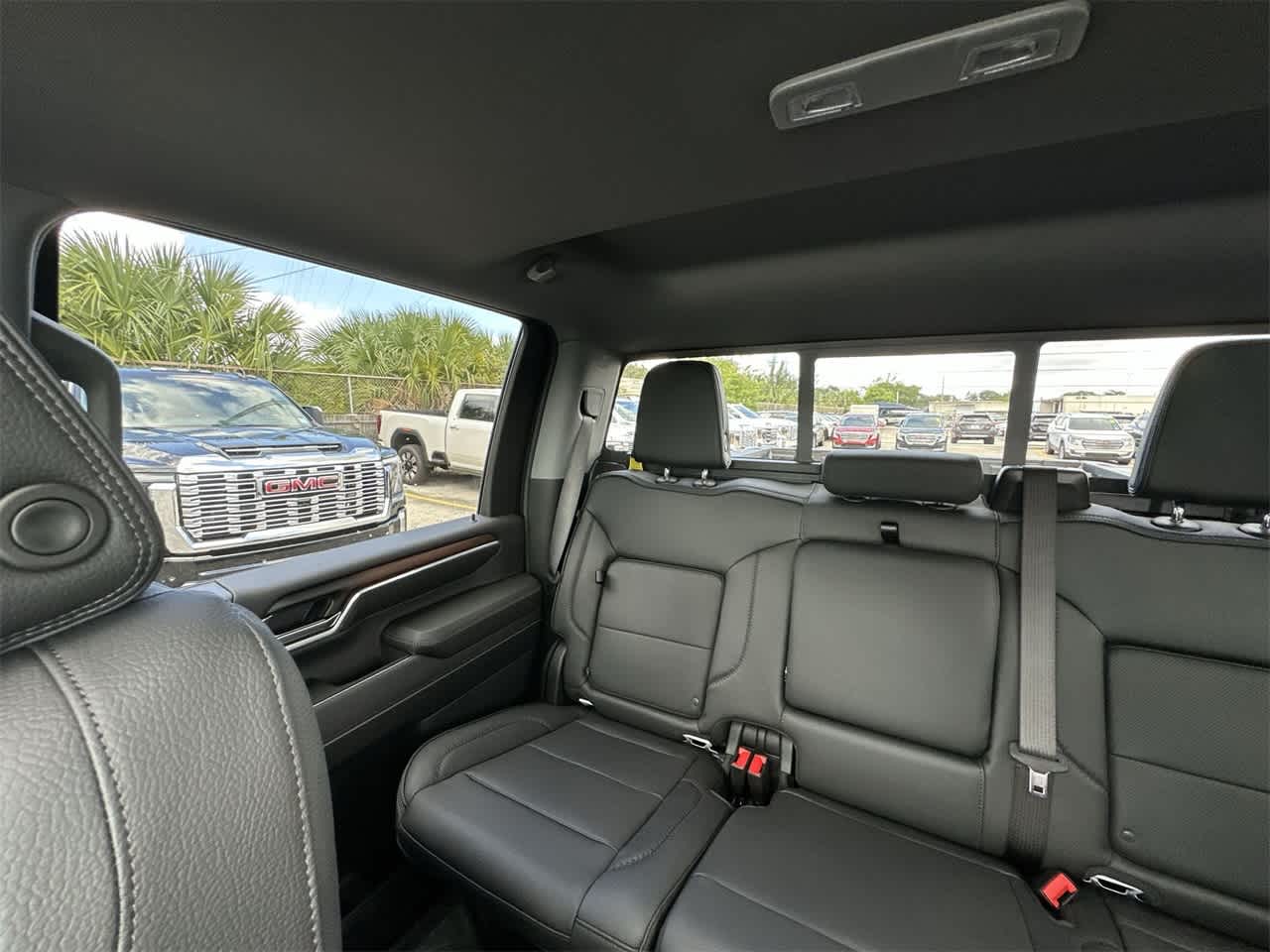 2025 GMC Sierra 2500HD Denali 4WD Crew Cab 159 4