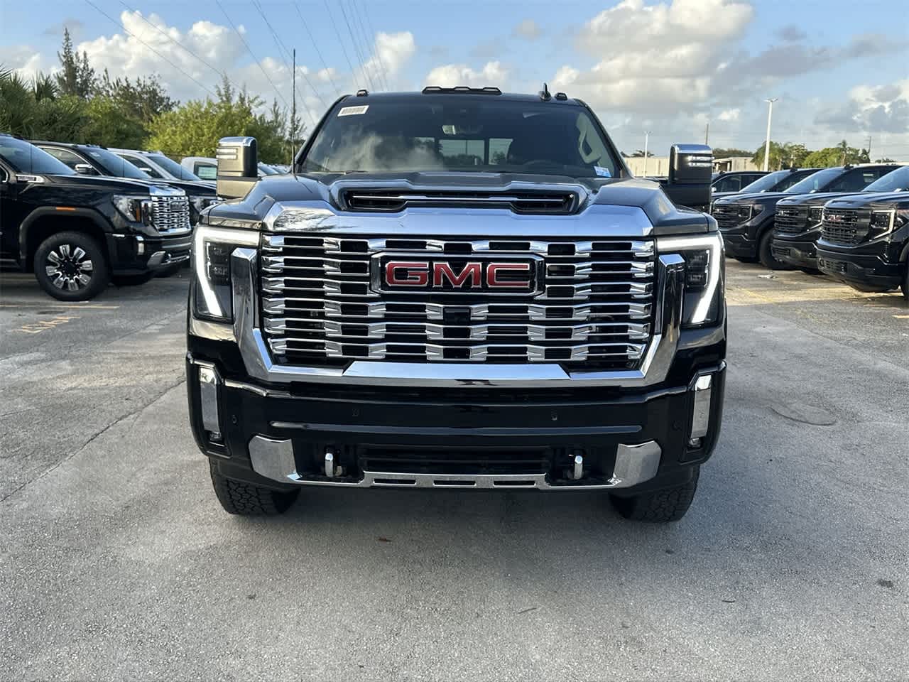 2025 GMC Sierra 2500HD Denali 4WD Crew Cab 159 2