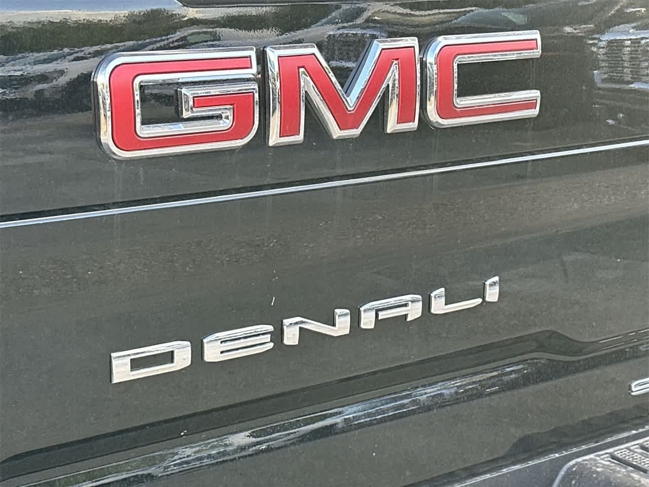 2025 GMC Sierra 2500HD Denali 4WD Crew Cab 159 6